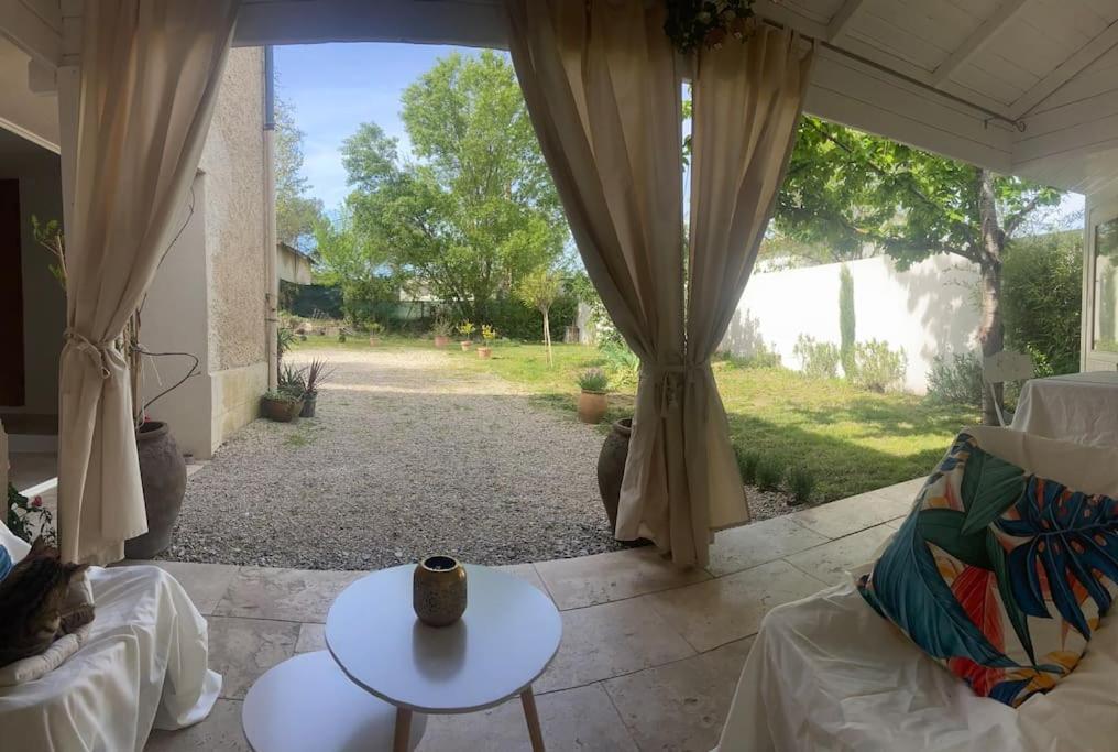 Maison Avec Jardin Et 3 Petits Chats , Proche Du Chateau Lacoste Le Puy-Sainte-Réparade Exteriér fotografie